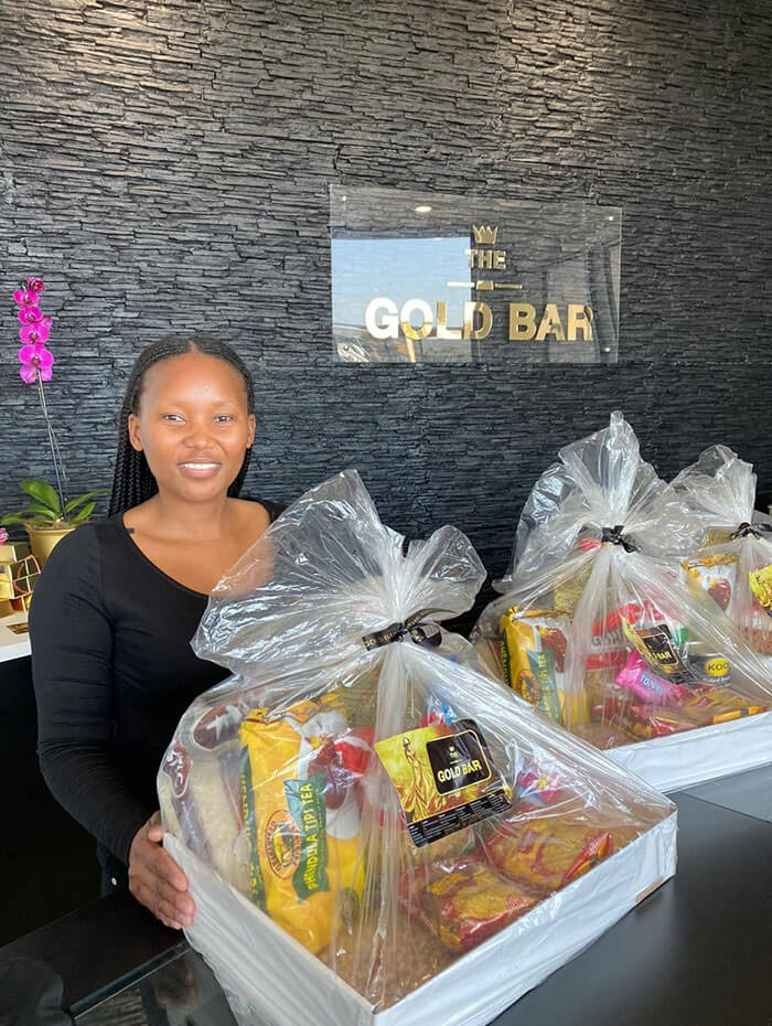 giving-back-hampers-5